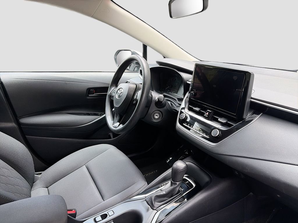 Used 2023 Toyota Corolla LE FWD image 28