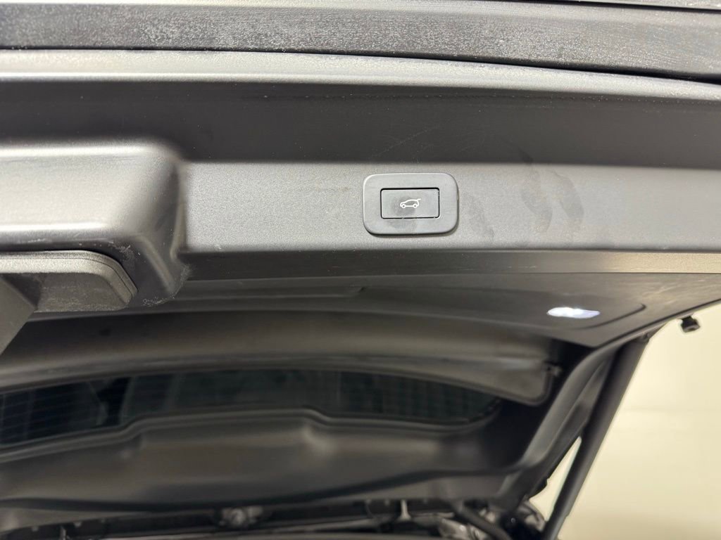 Used 2024 Land Rover Range Rover Sport SE image 30