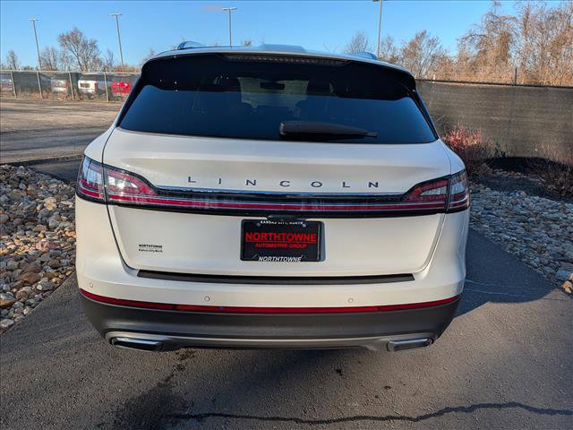 Certified 2022 Lincoln Nautilus Reserve w/ Luxury Package image 4