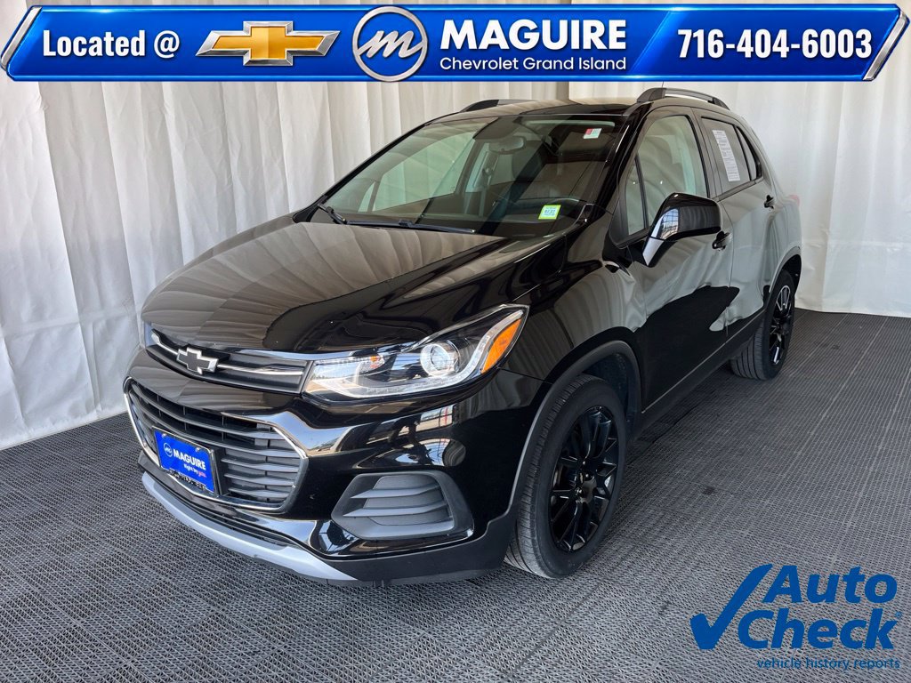 Used 2021 Chevrolet Trax LT w/ Midnight Edition FWD image 1