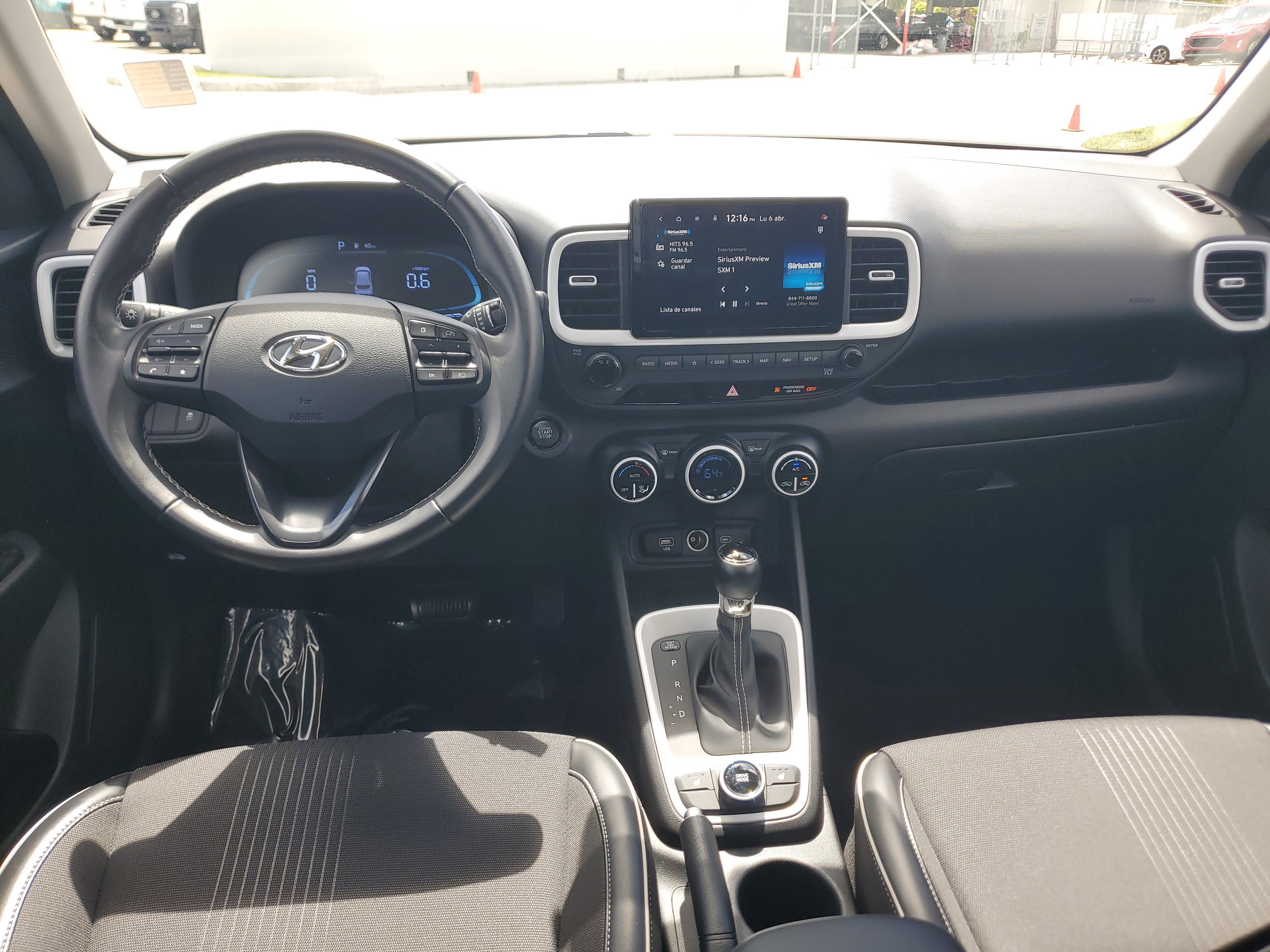 Used 2023 Hyundai Venue Limited w/ Cargo Package image 16