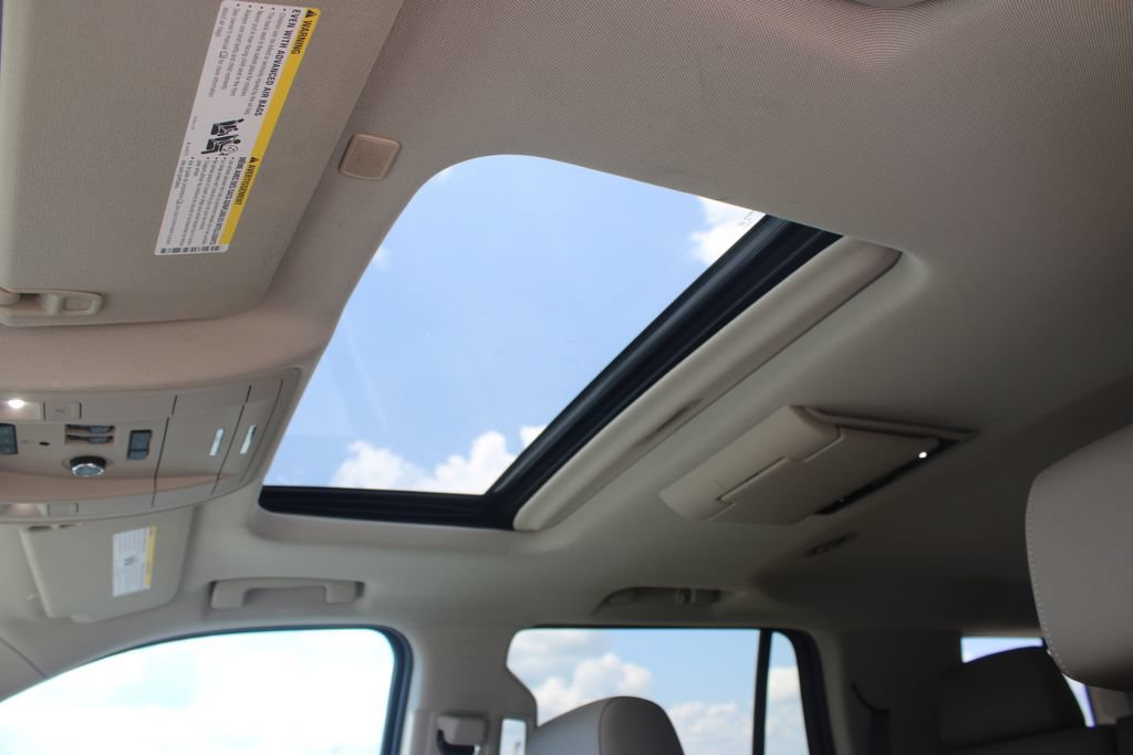 Used 2018 GMC Yukon SLT w/ Open Road Package RWD image 41