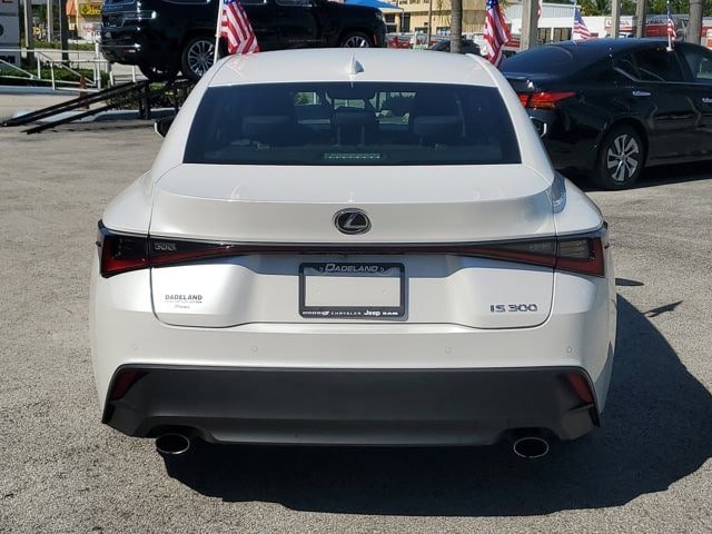 Used 2023 Lexus IS 300 w/ Comfort Package RWD image 6