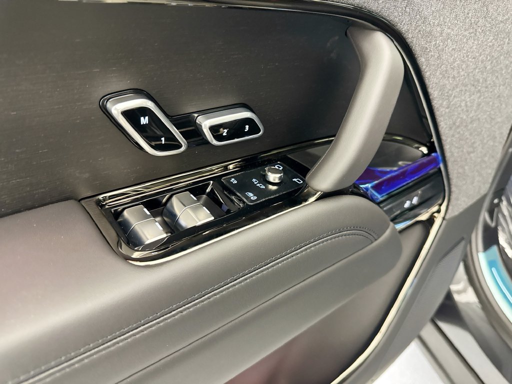 New 2026 Land Rover Range Rover Sport Dynamic SE AWD/4WD image 18