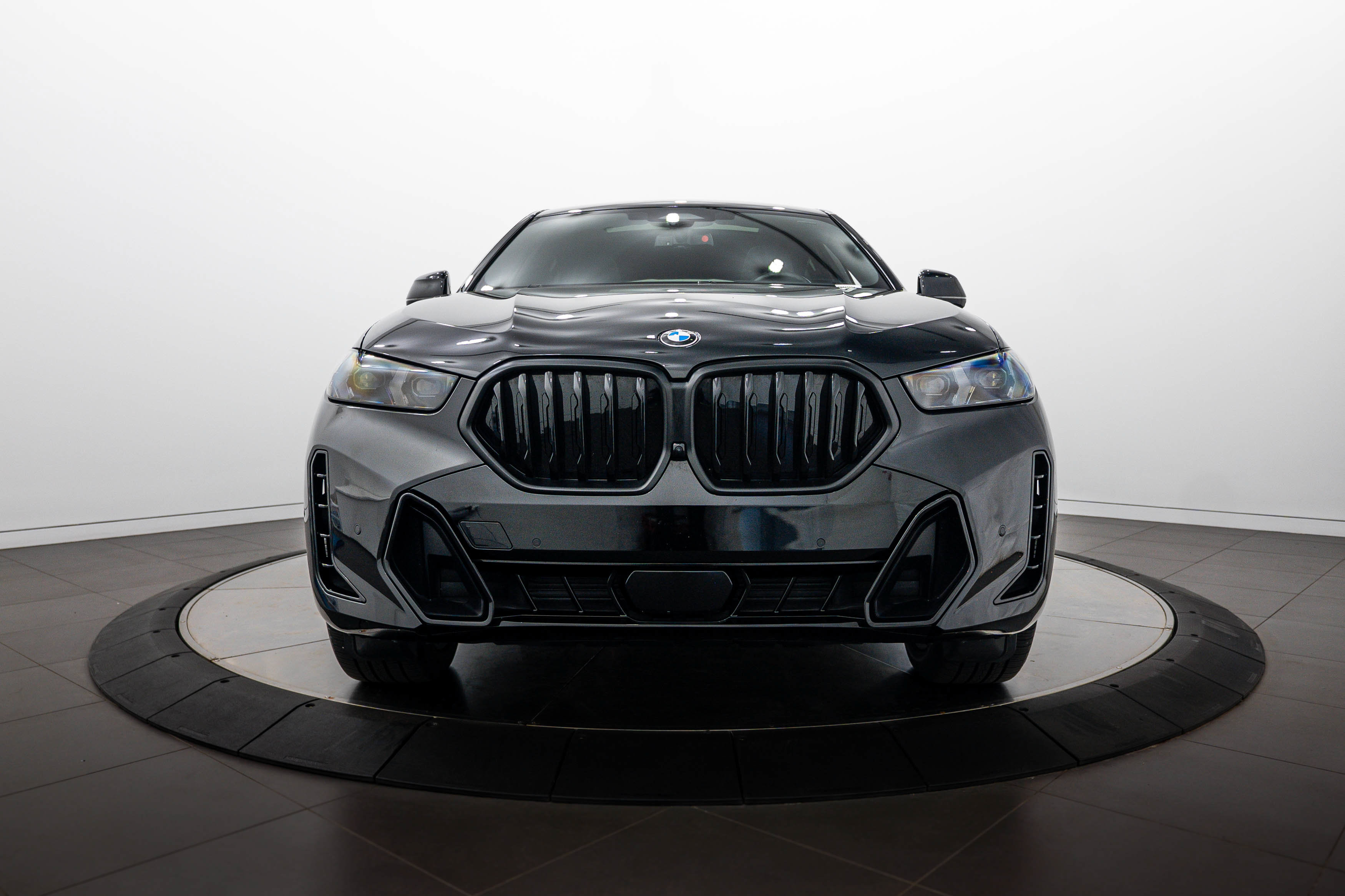 Used 2024 BMW X6 xDrive40i w/ Premium Package AWD/4WD image 10