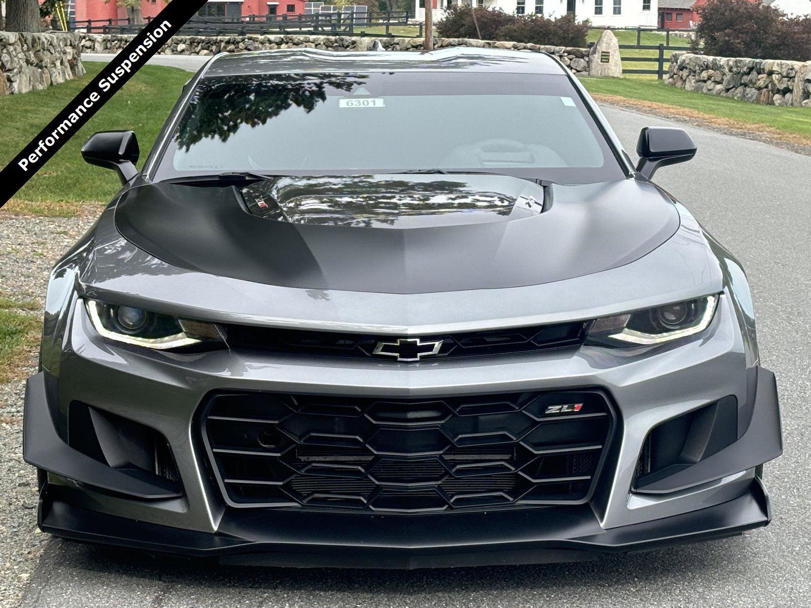 Used 2022 Chevrolet Camaro ZL1 RWD image 3