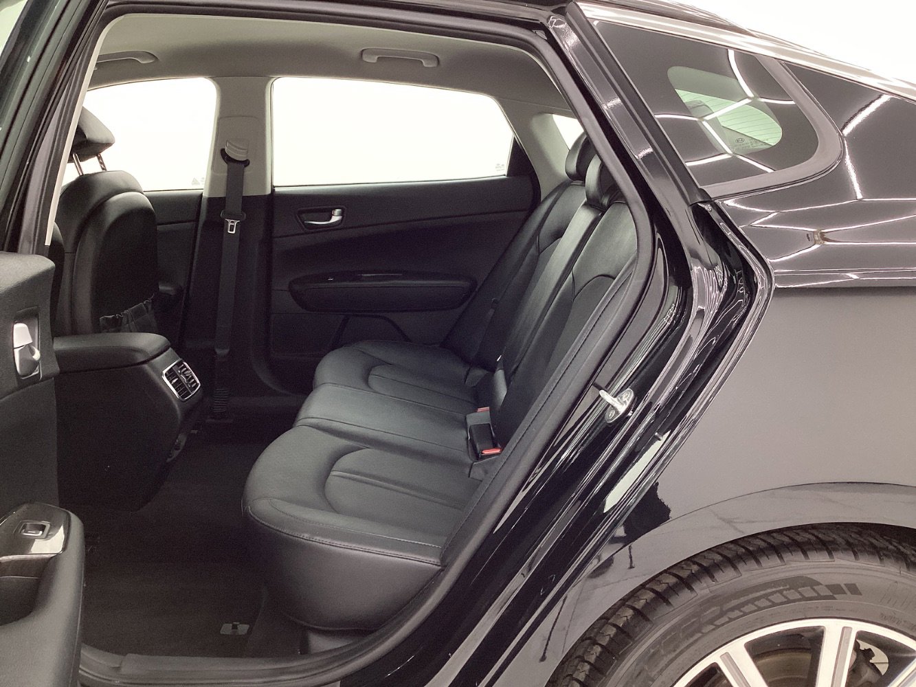 Used 2019 Kia Optima EX image 20