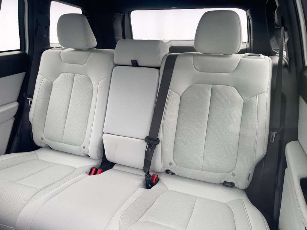 New 2026 Jeep Cherokee Laredo AWD/4WD image 13