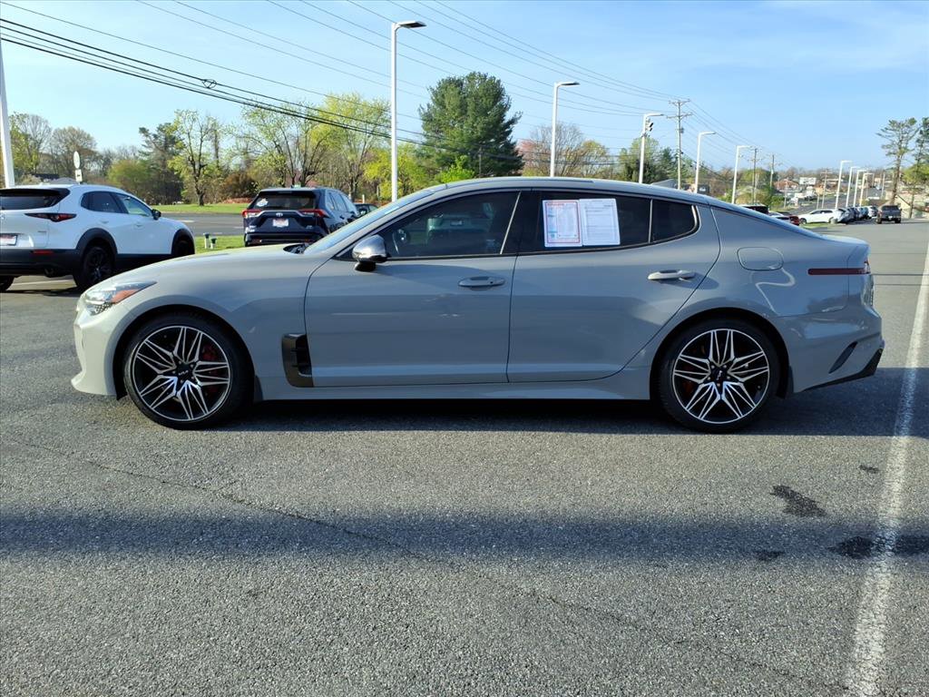 Used 2022 Kia Stinger GT1 image 13