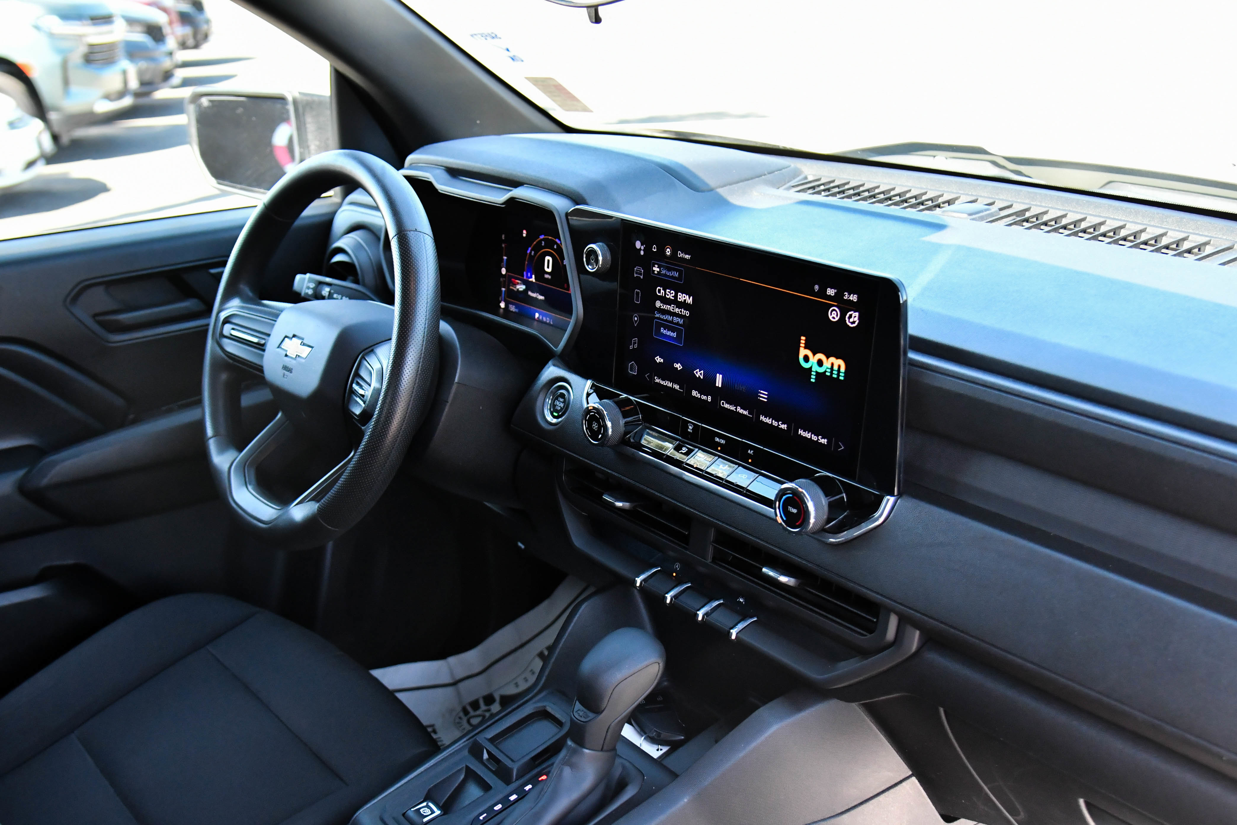 Used 2023 Chevrolet Colorado W/T RWD image 43