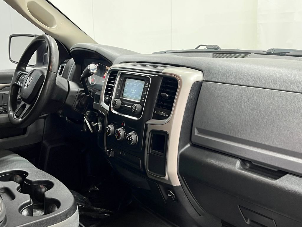 Used 2016 RAM 2500 SLT image 17