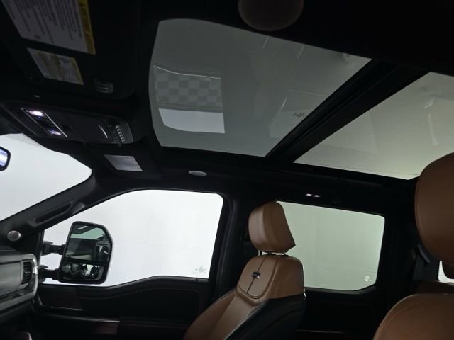 Used 2024 Ford F250 Platinum w/ FX4 Off-Road Package image 14