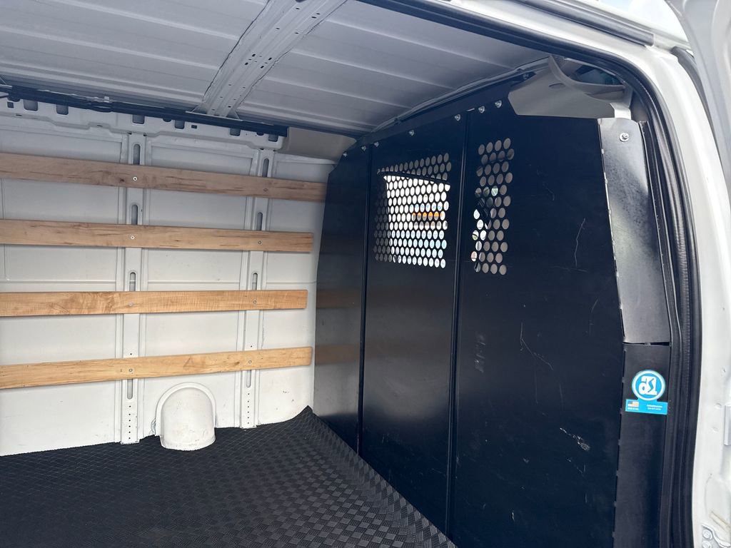 Used 2023 GMC Savana 2500 w/ Driver Convenience Package image 19