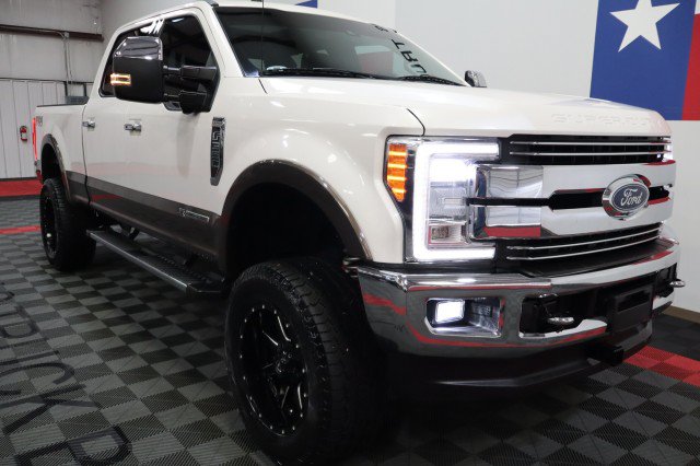 Used 2017 Ford F350 Lariat w/ Lariat Ultimate Package AWD/4WD image 23