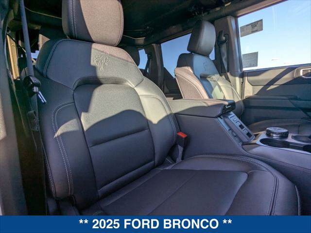 New 2025 Ford Bronco Badlands AWD/4WD image 21