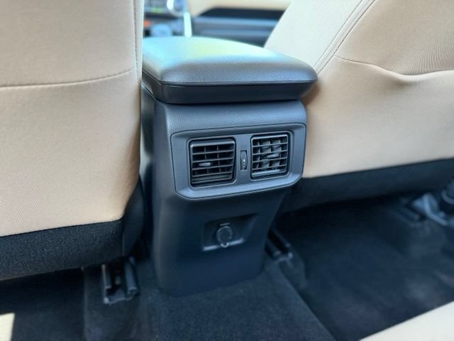 Used 2025 Toyota RAV4 LE AWD/4WD image 20