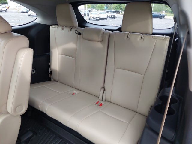 Used 2023 Toyota Highlander Limited FWD image 18