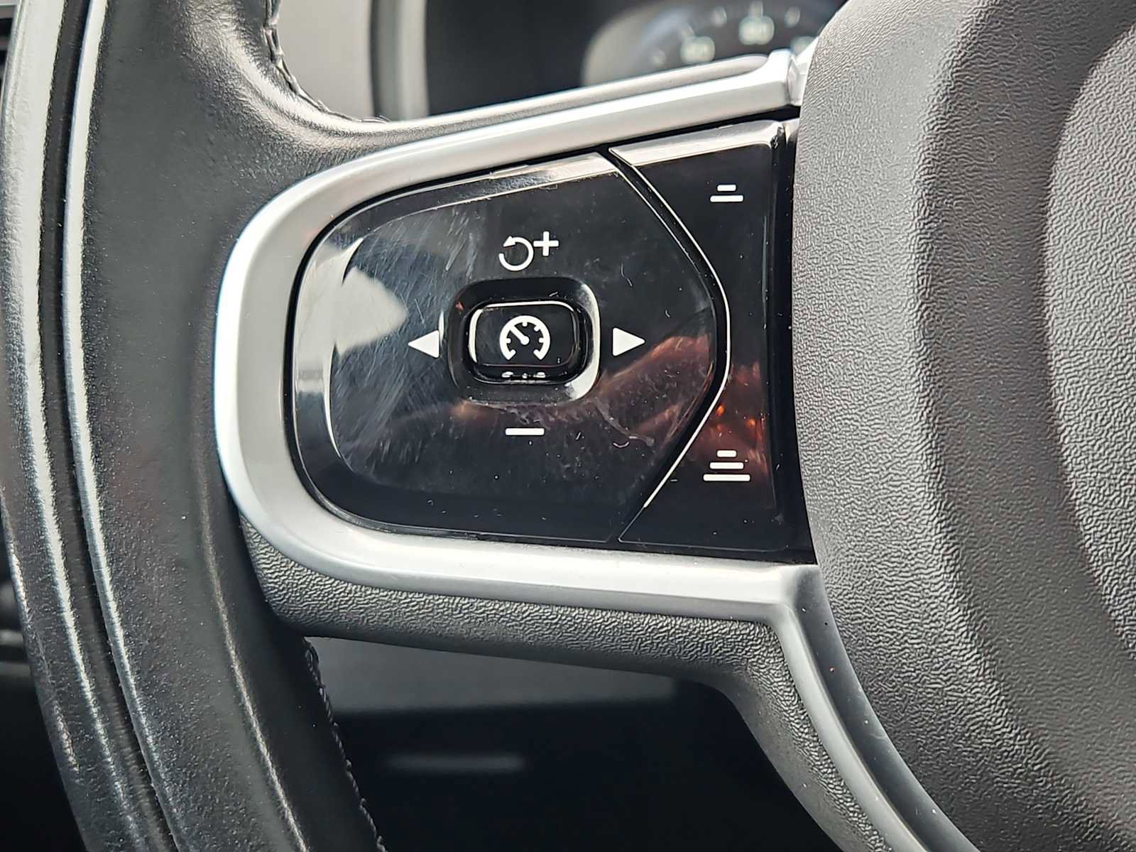 Used 2021 Volvo XC90 T6 Inscription w/ Lounge Package image 20