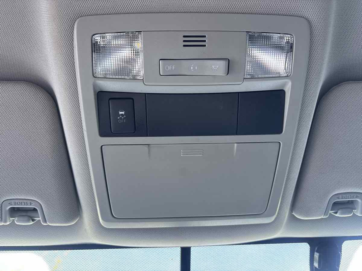 Used 2017 Toyota Tacoma SR5 w/ Tow Package image 28