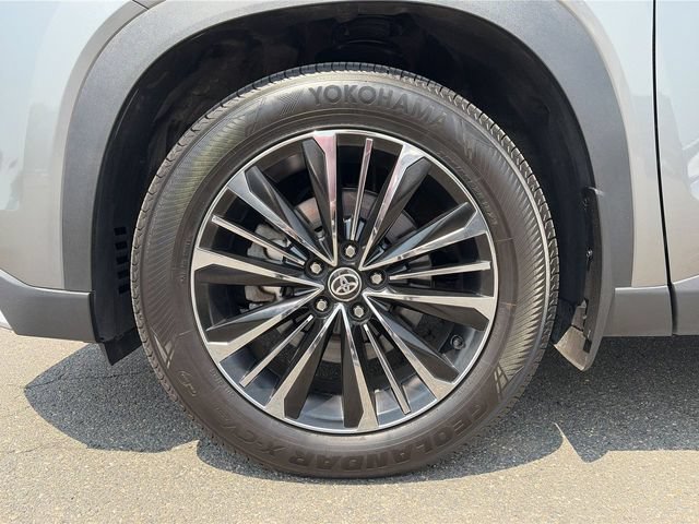 Used 2025 Toyota Grand Highlander AWD Hybrid image 19