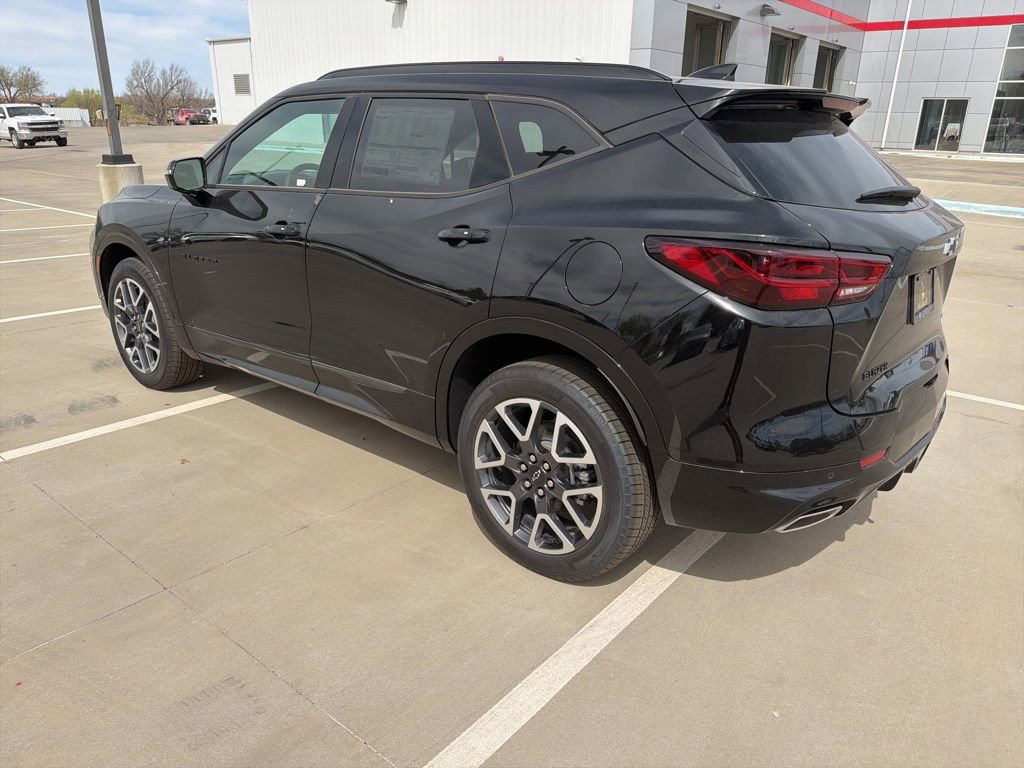 New 2025 Chevrolet Blazer RS w/ Driver Confidence II Package FWD image 8