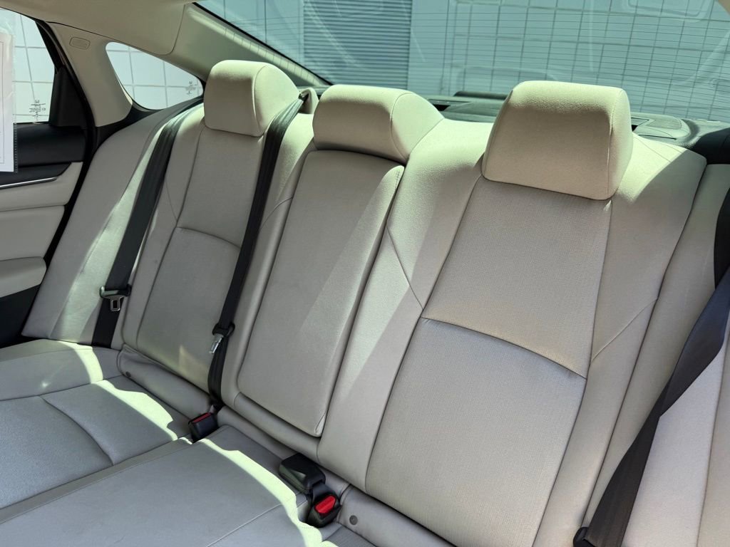 Used 2019 Honda Accord LX image 18