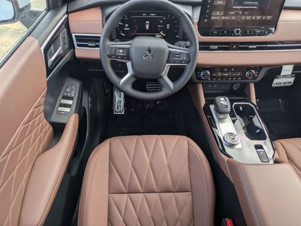 New 2026 Mitsubishi Outlander SEL image 17