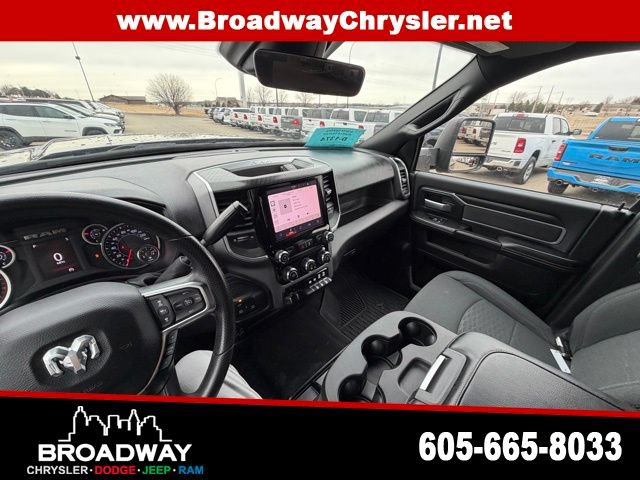 Used 2025 RAM 3500 Big Horn AWD/4WD image 17