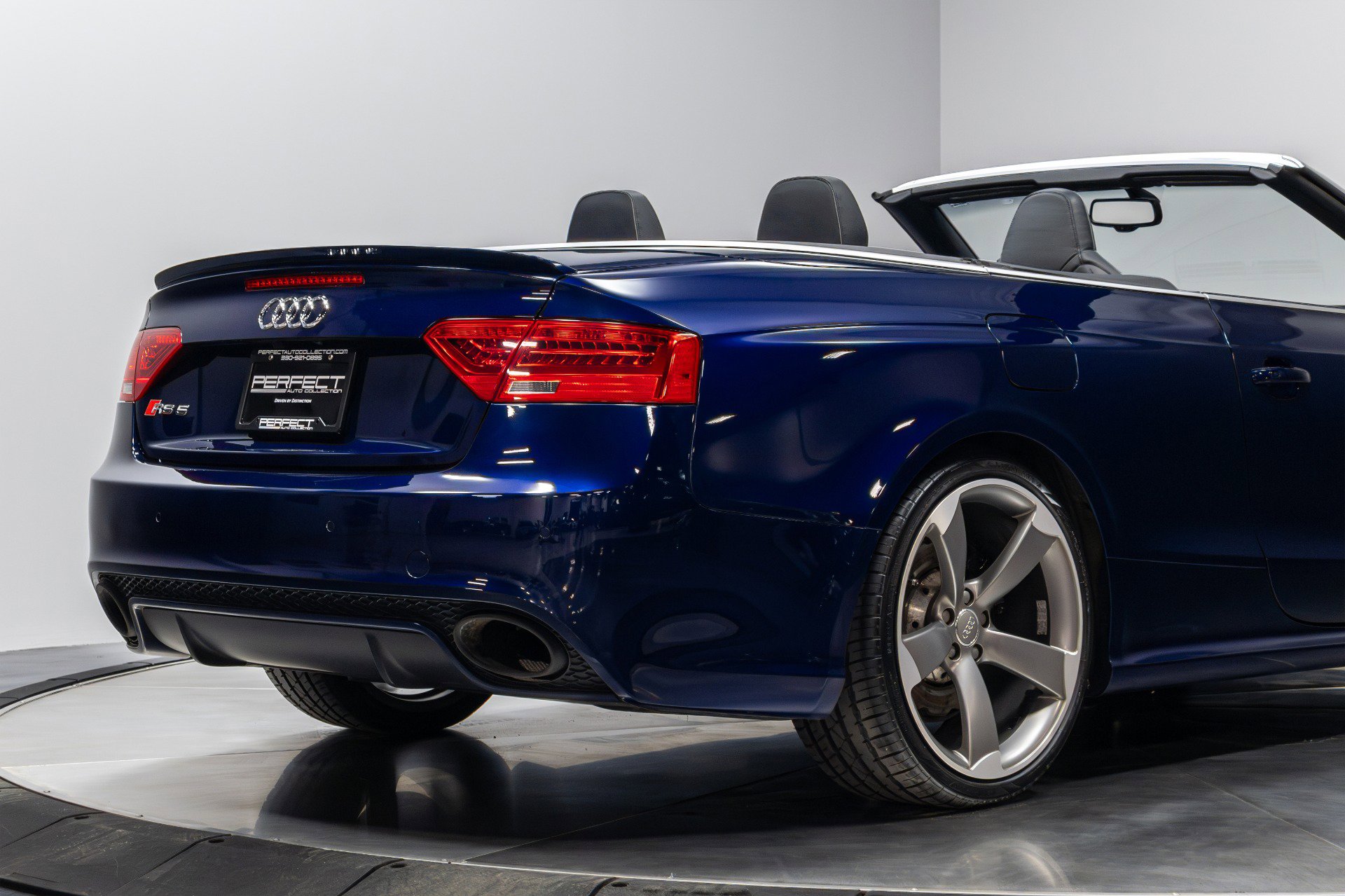 Used 2013 Audi RS 5 Cabriolet image 16