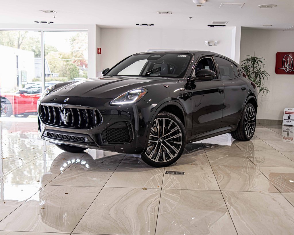 New 2025 Maserati Grecale Modena