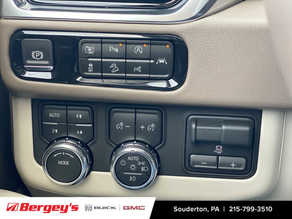 New 2026 GMC Yukon Denali w/ Denali Reserve Package AWD/4WD image 19
