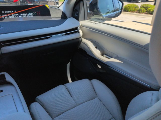 Certified 2026 Lincoln Navigator Reserve AWD/4WD image 17