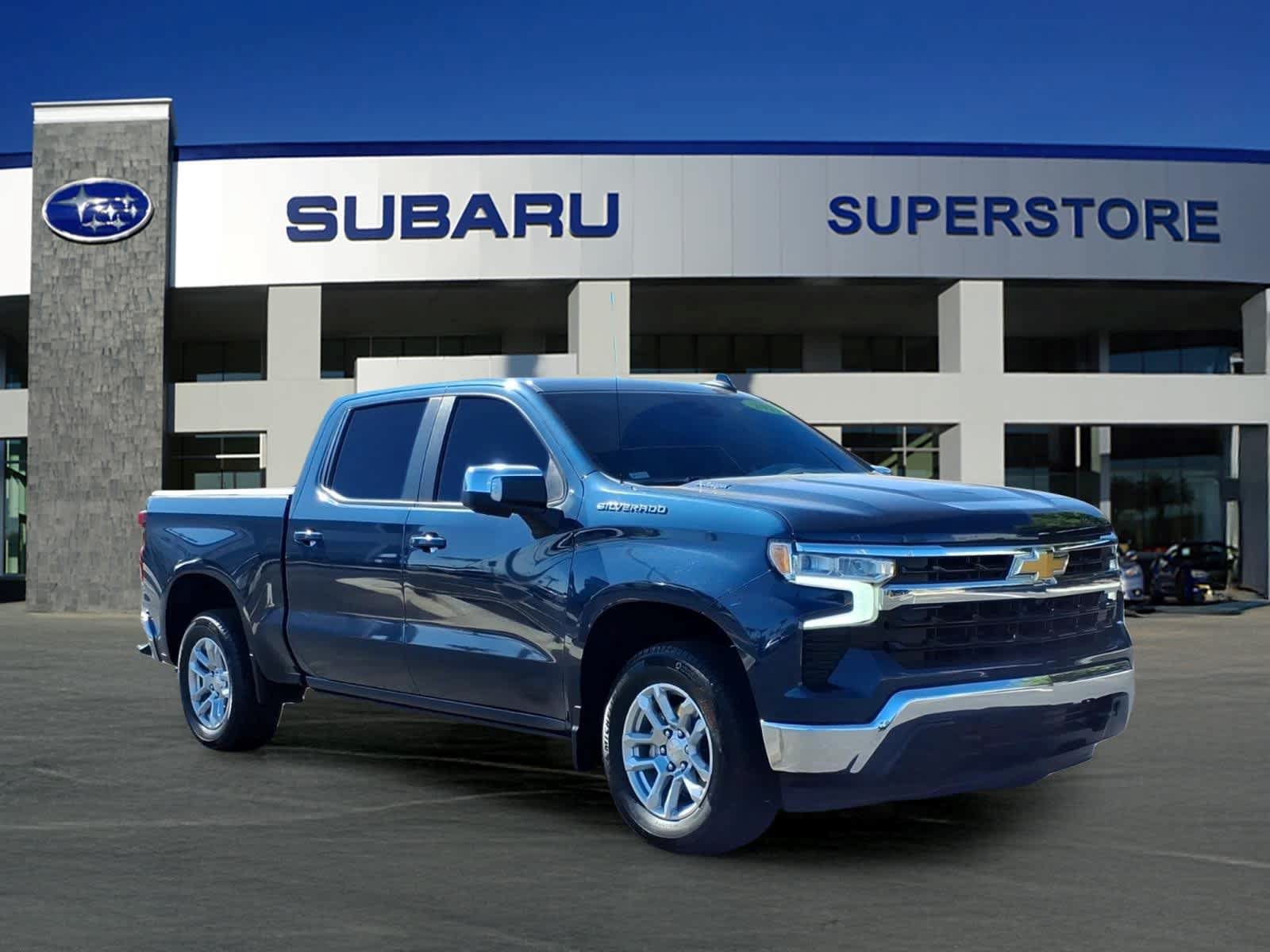 Used 2023 Chevrolet Silverado 1500 LT w/ Safety Package RWD image 1
