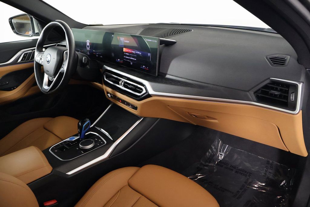 Used 2023 BMW i4 eDrive35 image 9