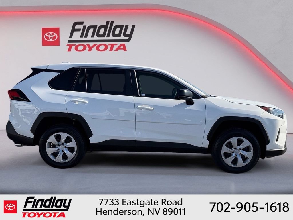 Used 2022 Toyota RAV4 LE w/ Carpet Mat Package (TMS) FWD image 11