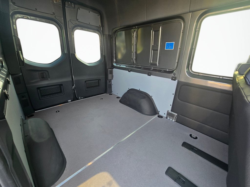 New 2026 Mercedes-Benz Sprinter 2500 image 18