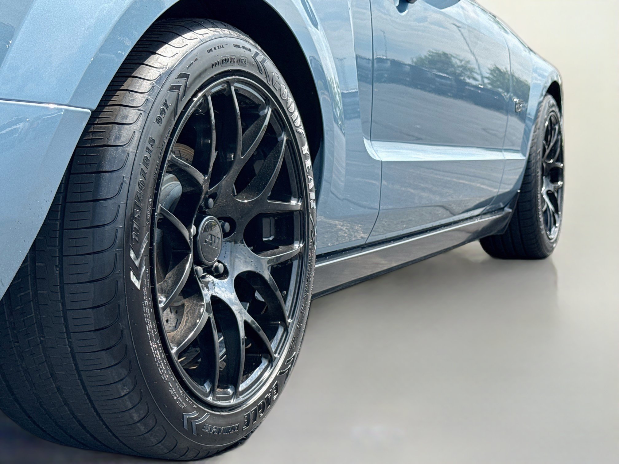 Used 2005 Ford Mustang GT RWD image 9