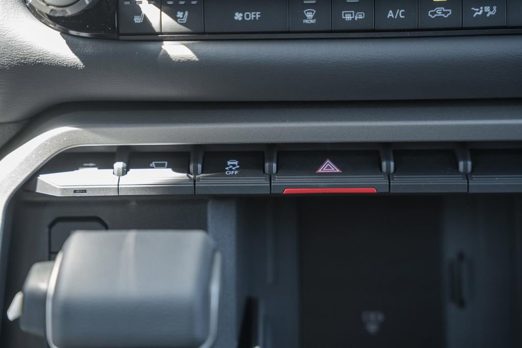 New 2026 Toyota Tundra Platinum AWD/4WD image 25