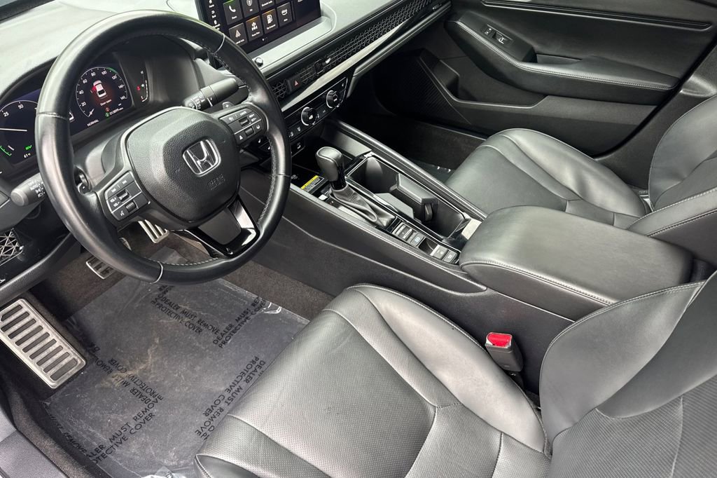 Certified 2025 Honda Accord Sport image 3