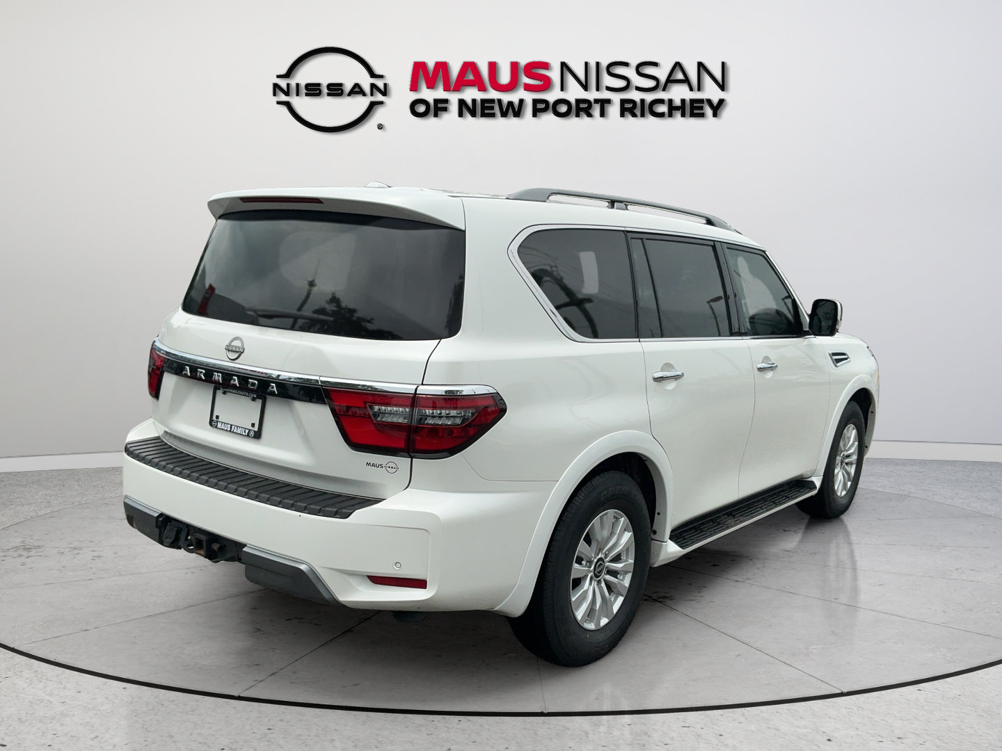 Certified 2023 Nissan Armada SV w/ Cargo Package AWD/4WD image 9