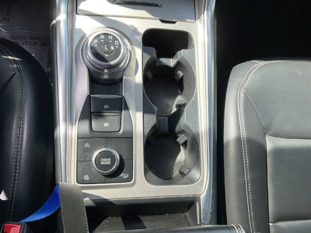 Used 2021 Ford Explorer XLT w/ Equipment Group 202A AWD/4WD image 24
