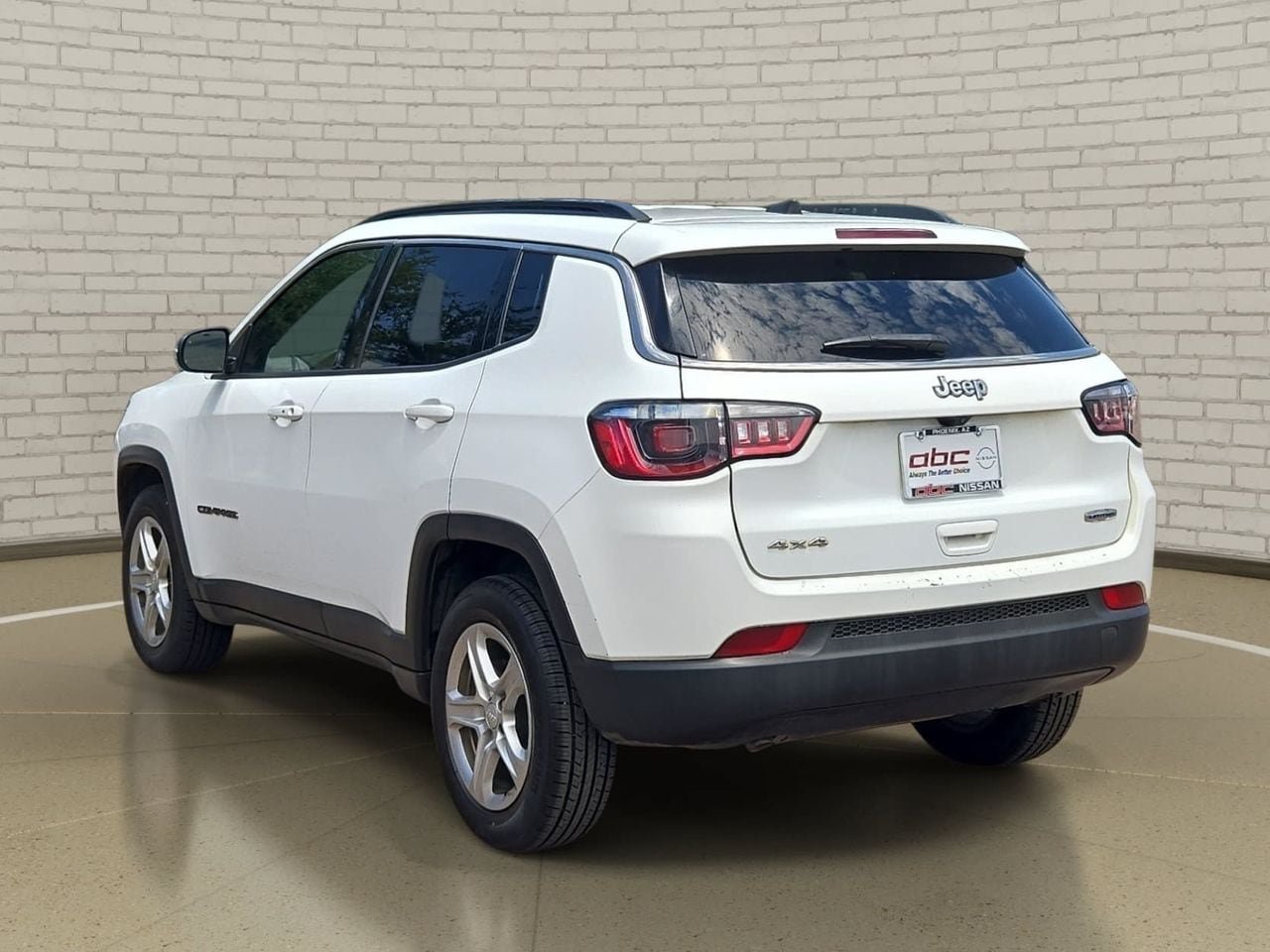 Used 2023 Jeep Compass Latitude AWD/4WD image 7
