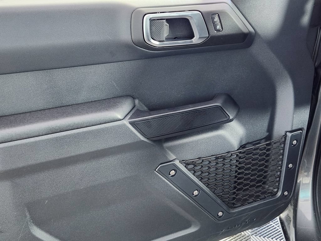 Used 2025 Ford Bronco 4-Door AWD/4WD image 16