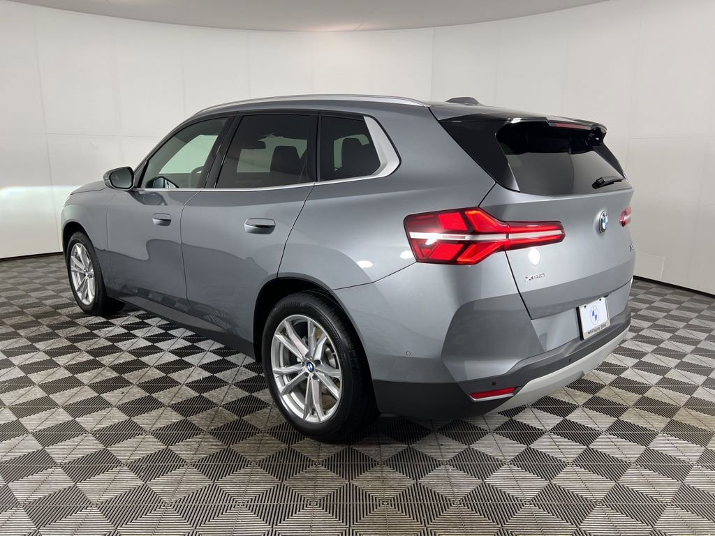 Used 2025 BMW X3 xDrive30i image 11