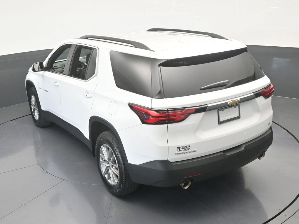 Used 2023 Chevrolet Traverse LT image 50