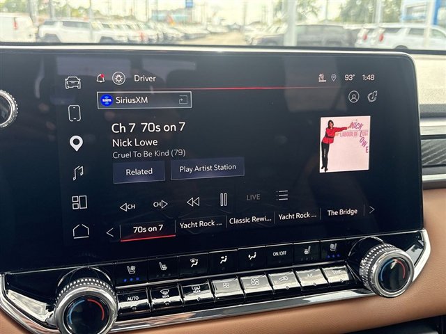 Certified 2026 GMC Canyon AT4 w/ Technology Plus Package AWD/4WD image 13