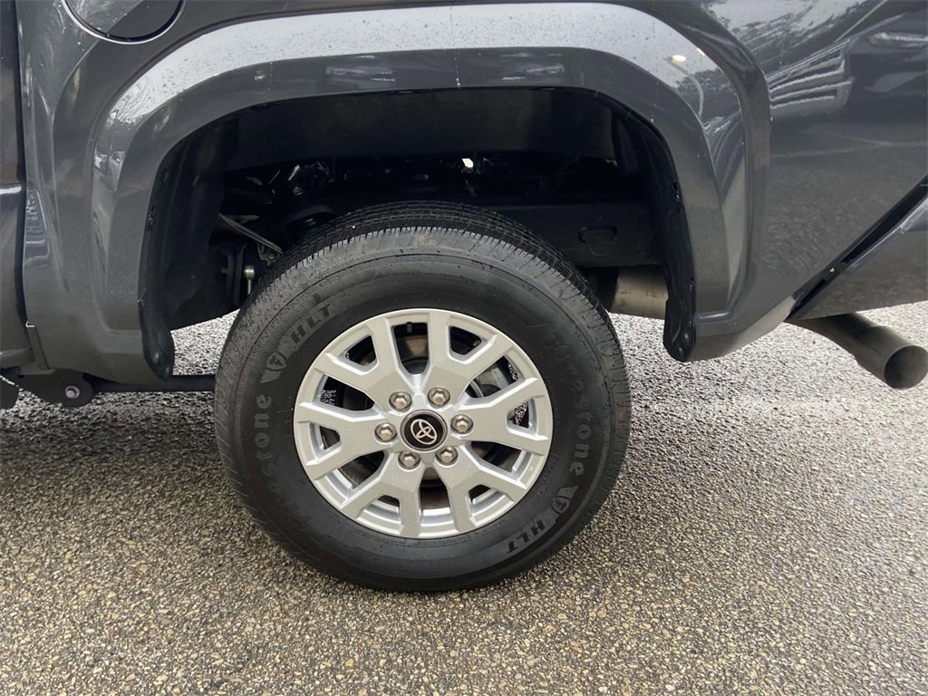 Used 2025 Toyota Tacoma SR5 image 8