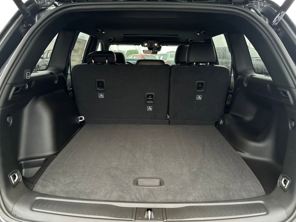 New 2025 Jeep Grand Cherokee Altitude image 23