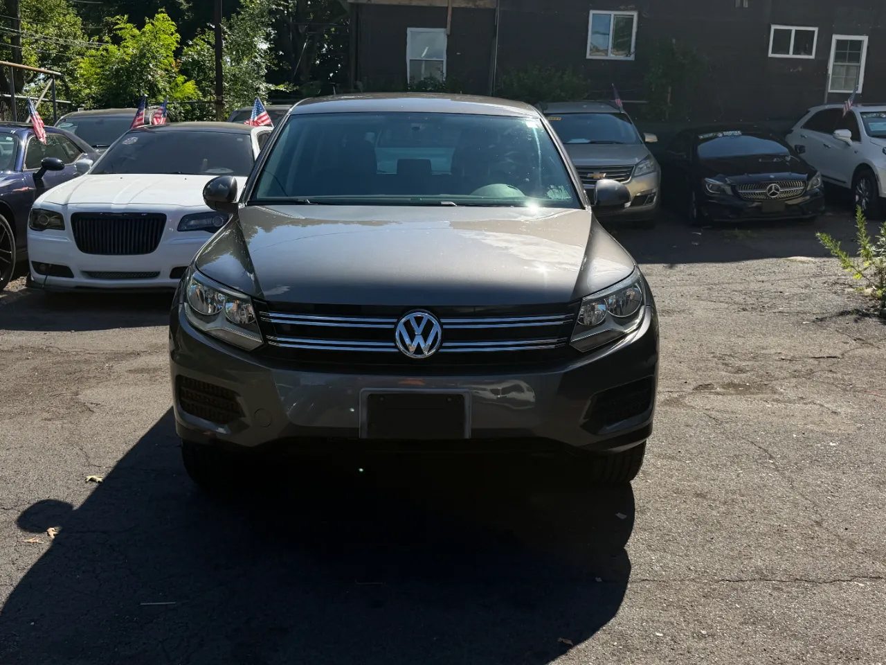 Used 2012 Volkswagen Tiguan LE FWD image 14