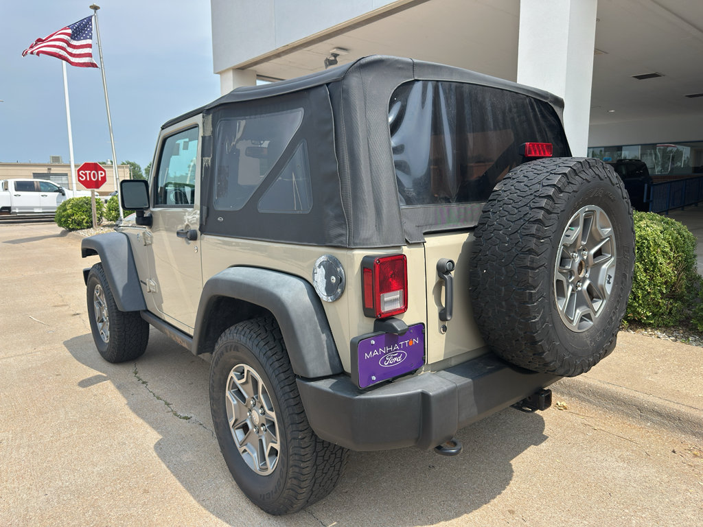 Used 2017 Jeep Wrangler Rubicon w/ Power Convenience Group AWD/4WD image 9